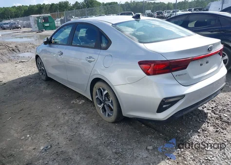 2021 Kia Forte Lxs из США, поврежденный, VIN 3KPF24AD7ME318479